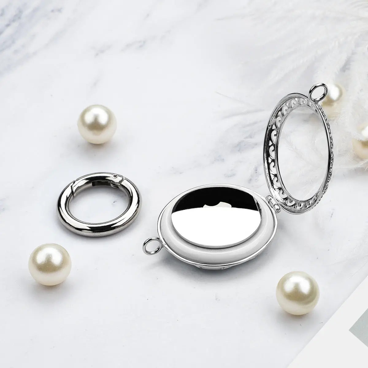 Tracker Protective Cover Metal Pattern pawello